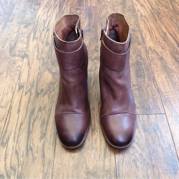 Korks • Decola Bootie brown block heel ankle boot moto leather cap toe - Picture 3 of 11